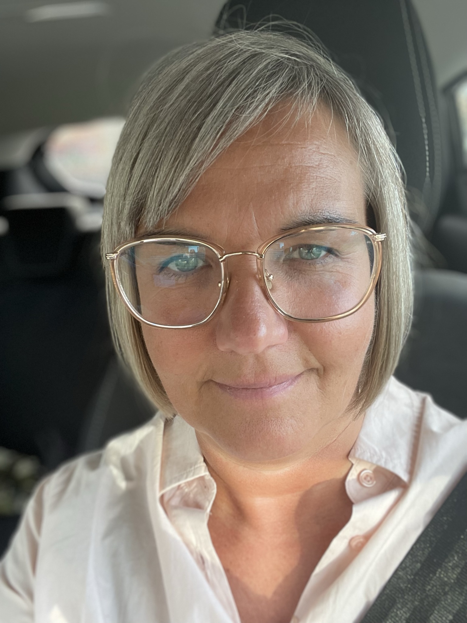 5C9317C7-8A40-4B36-AC1E-6C2F77D54F35